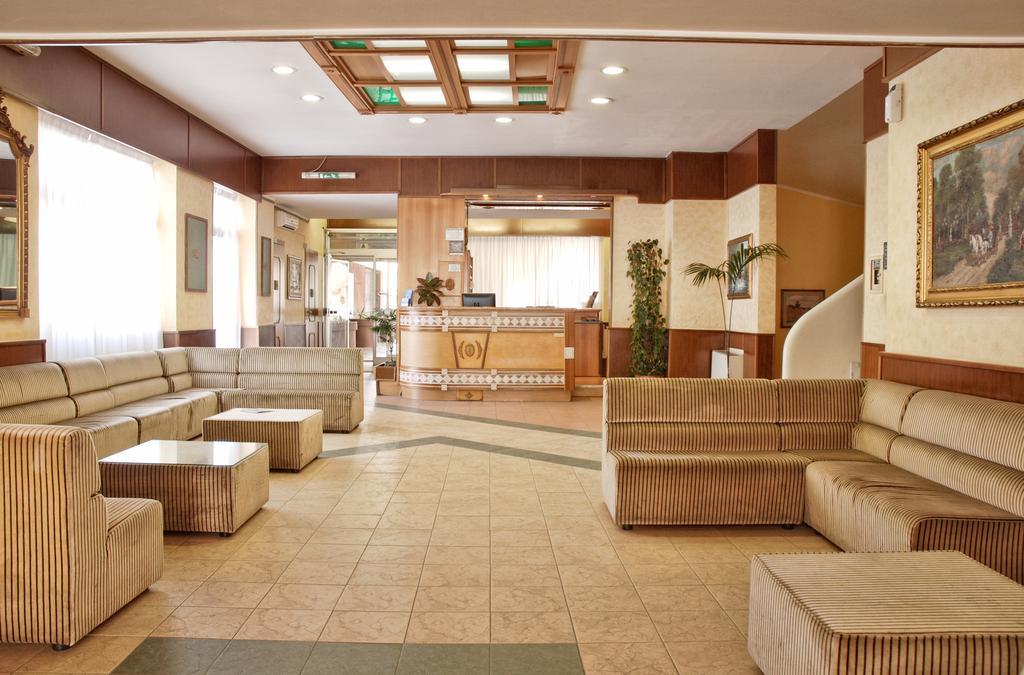 Hotel Scacciapensieri 네뚜노 외부 사진
