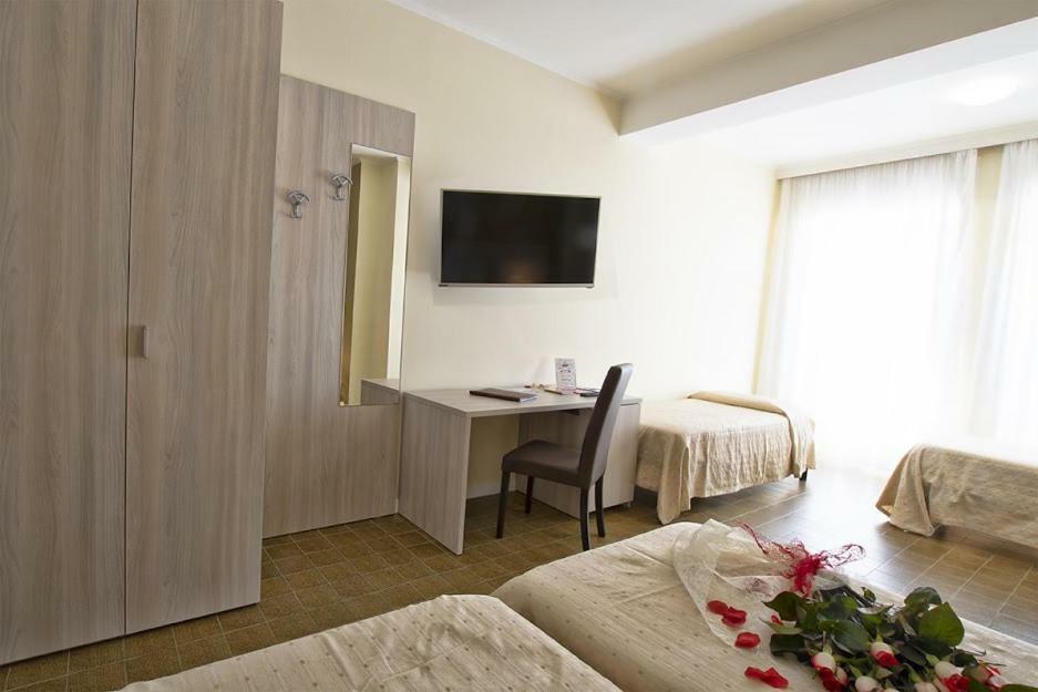 Hotel Scacciapensieri 네뚜노 외부 사진