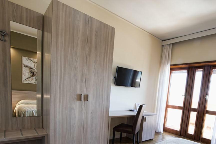 Hotel Scacciapensieri 네뚜노 외부 사진