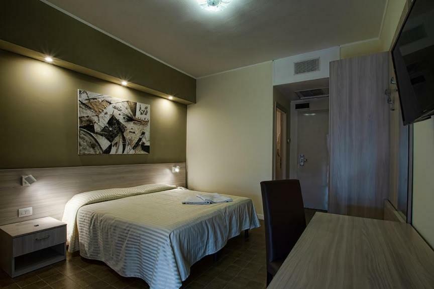 Hotel Scacciapensieri 네뚜노 외부 사진