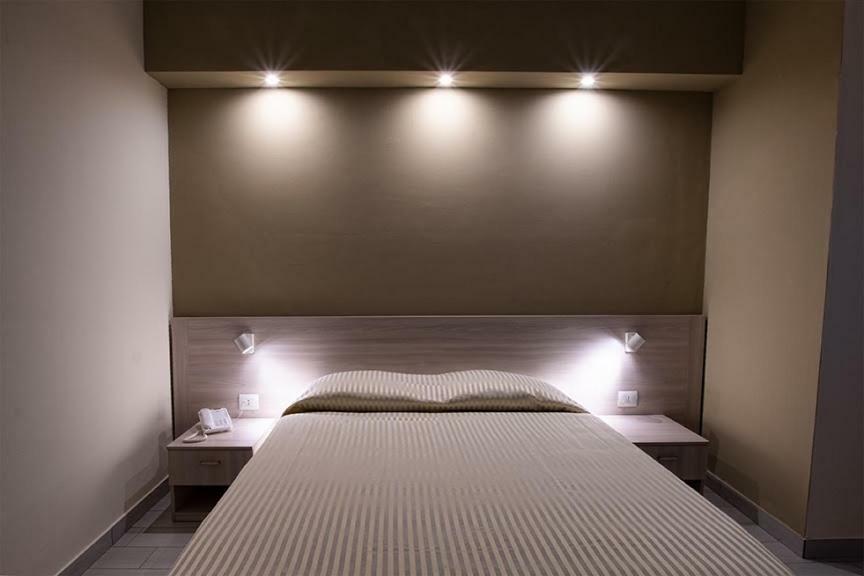 Hotel Scacciapensieri 네뚜노 외부 사진