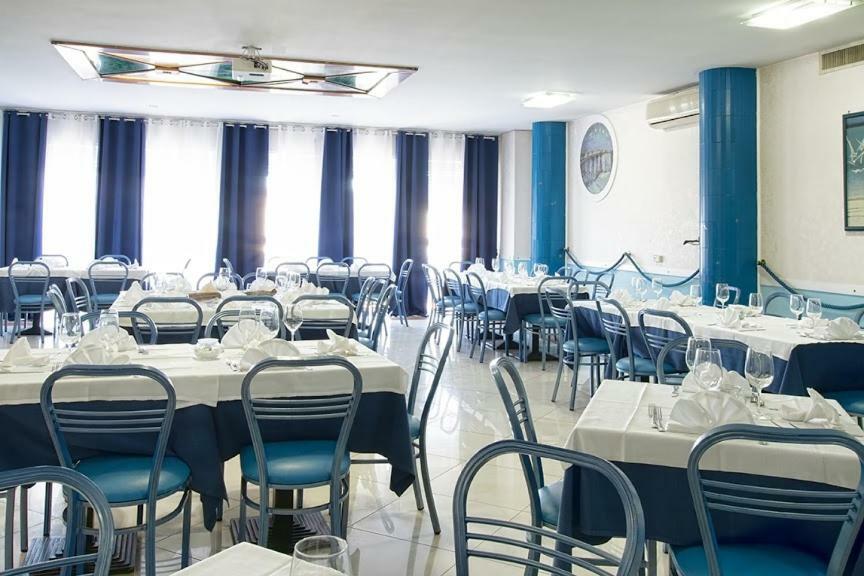 Hotel Scacciapensieri 네뚜노 외부 사진
