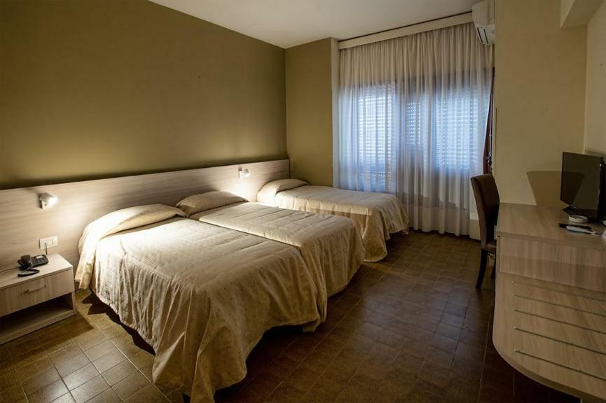 Hotel Scacciapensieri 네뚜노 외부 사진