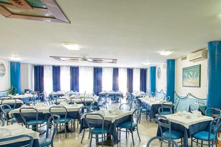 Hotel Scacciapensieri 네뚜노 외부 사진